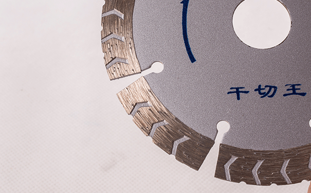 什么決定了金剛石鋸片的鋒利度和耐磨度? 什么決定了金剛石鋸片的鋒利度和耐磨度?