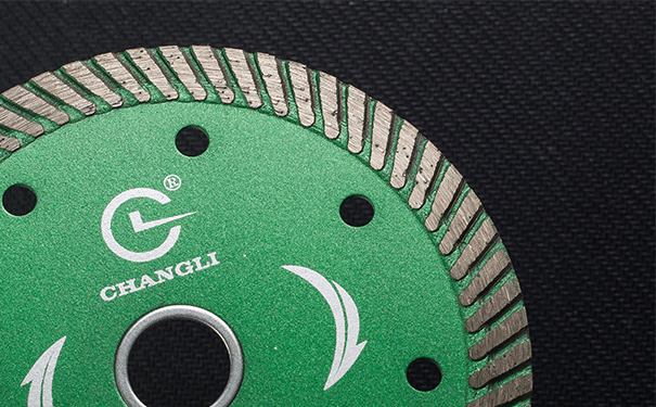 全瓷鋸片切割瓷磚的好幫手 全瓷鋸片切割瓷磚的好幫手